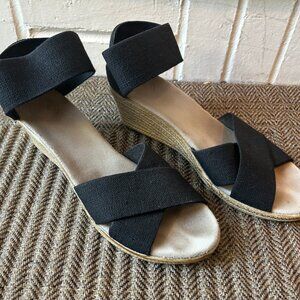 Charleston Shoe Co. Cannon Core Wedge - Black